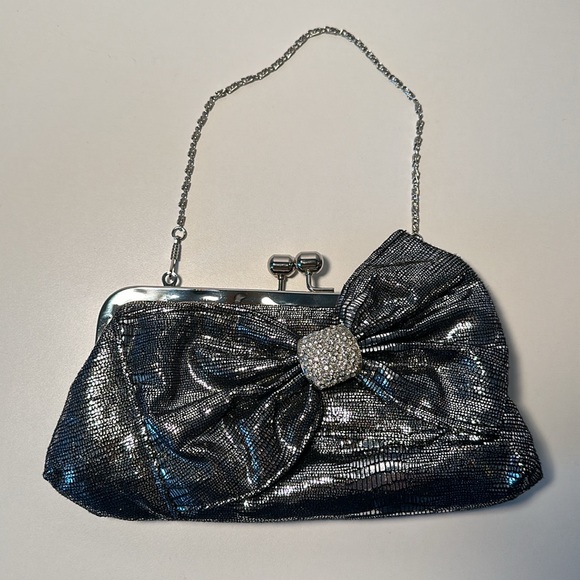 Vintage Silver Metallic Bow Rhinestones Evening Clutch/Shoulder Bag Kiss lock - Picture 3 of 5
